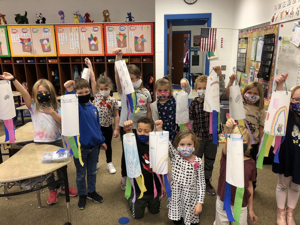 Hagermanmuse's tweet photo. This week we learned about meteorologists and the tools they use to predict the weather.  Each student made and tested a wind sock. https://t.co/gG96pHlPVH