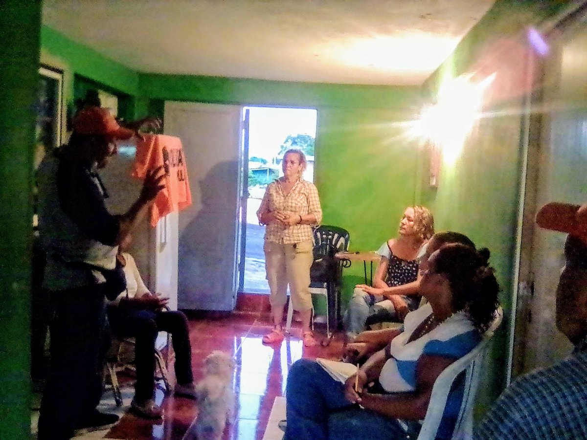LeonPadilla's tweet photo. Asambleas de Vecinos en los sectores #LasCocuizas, #LosGuaritos #Paramaconi #laPuente llamamos a todos los venezolanos a participar en la Consulta Popular.
#MonagasAlzaLaVoz https://t.co/hMhauDmVSK