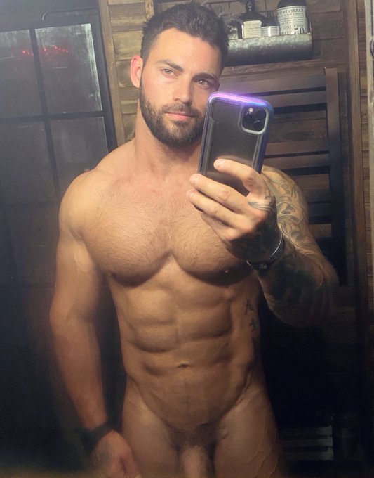 Have a good weekend everyone!  https://t.co/rzaiC9BSdq https://t.co/HM1xIH3UY4