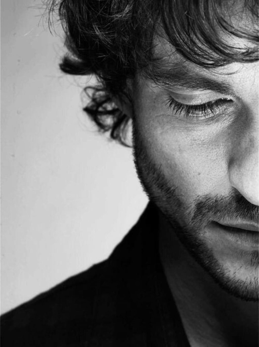 *dreamy sigh*i wanna scritch his stubble with his head in my lap. i love his little lashes. he’s just so cute. fuck.