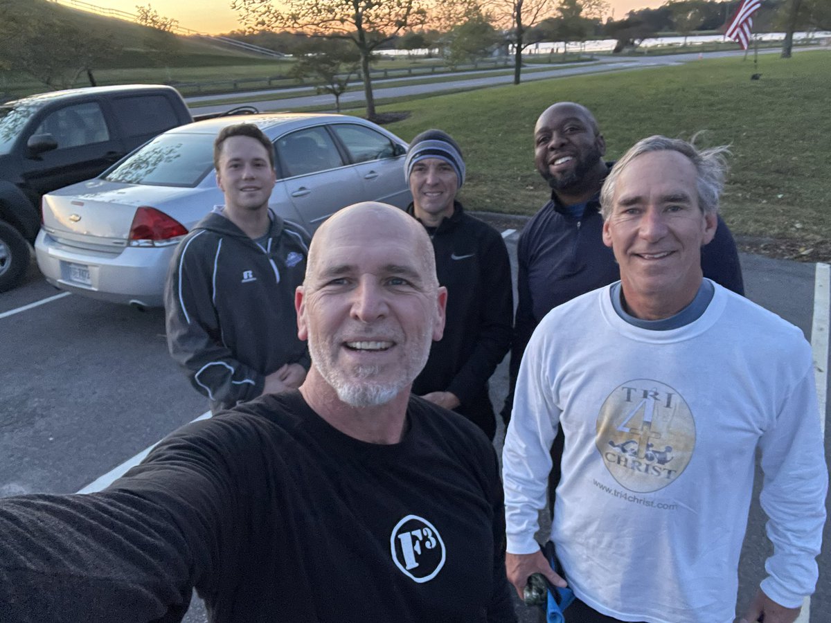 baldguy2911's tweet photo. Incredible time this week as nomad with @f3RVA crew in Virginia Beach Hot Corners, sea Worm, Sunshine, and McGruff leading on Mt Trashmore. Thanks guys #f3nashville @F3Nashville #f3rva https://t.co/L5hAasJqDD