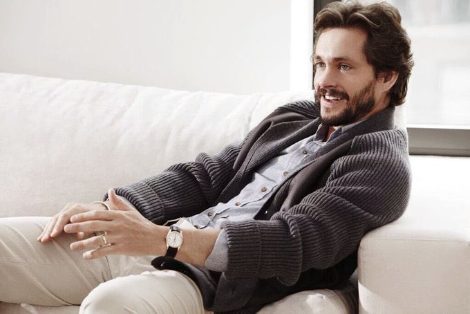 okay this one ruins me. the sweater, the hair, the beard?! why is hugh dancy not my fiancé right now?! marry me baby please you’re so cute