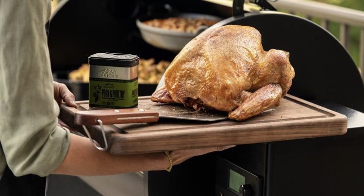 colonialhrdware's tweet photo. 🚨🚨REMINDER 🚨🚨
Tomorrow from 10 am to 2 pm, our @traegergrills guru, Aaron will be cooking up some delicious samples on the grills. Come on by and experience the awesomeness of Traeger
.
.
.
#shoplocal #shopsmall #shopsmallbusiness #hardware #hardwarestores #visitgrahamnc https://t.co/DE1KuHaoL5