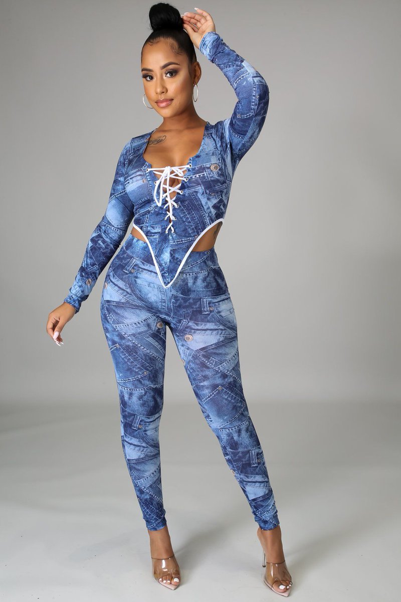 GITIONLINE's tweet photo. 💙Get your 'No Damages Pant Set at the all new https://t.co/6i4MyAwGIK

👗Link to Shop: https://t.co/96KNZWxZ0V

#style #sexy #fashion #ootd #new #onlineshopping #boutique #pantset #denimprint #legging #croptop #matchingset https://t.co/FWPxoJAJ9g