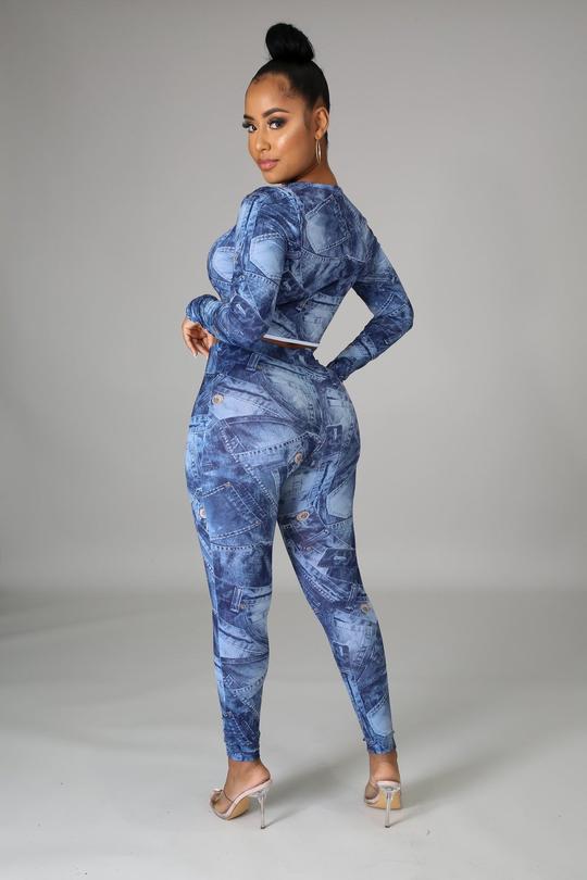 GITIONLINE's tweet photo. 💙Get your 'No Damages Pant Set at the all new https://t.co/6i4MyAwGIK

👗Link to Shop: https://t.co/96KNZWxZ0V

#style #sexy #fashion #ootd #new #onlineshopping #boutique #pantset #denimprint #legging #croptop #matchingset https://t.co/FWPxoJAJ9g
