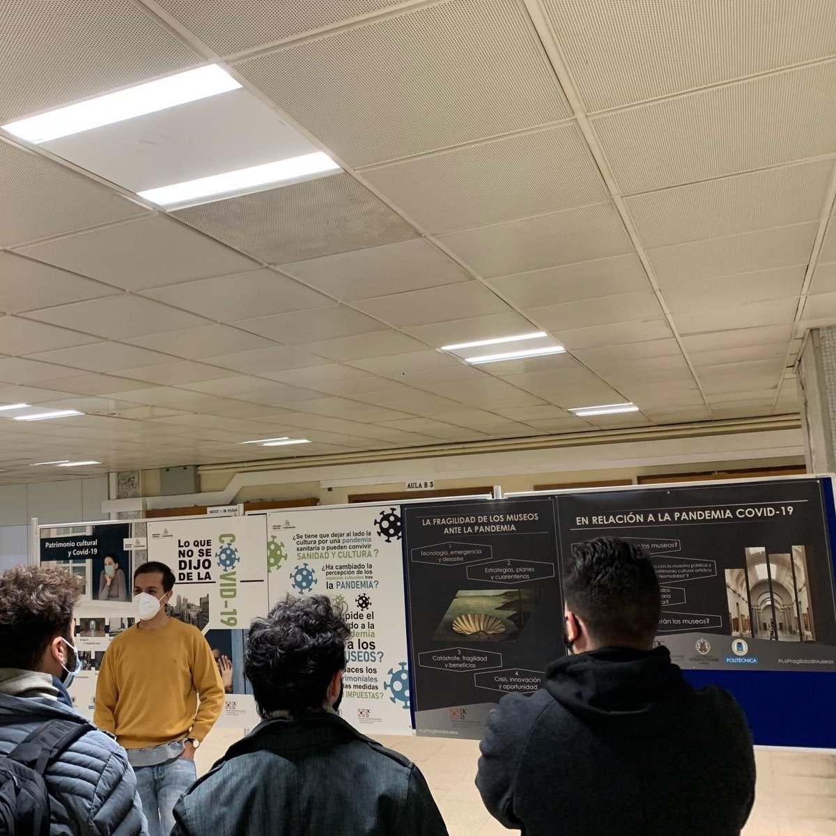 masterpc21's tweet photo. Los alumnos del máster están presentando los proyectos de investigación de "Patrimonio Cultural y Covid-19". Hoy se ha expuesto al público el trabajo del grupo de #LaFragilidadMuseos. Durante la semana que viene seguirán las exposiciones. No os lo perdáis!! #masterpc21 https://t.co/B481mcGdz1