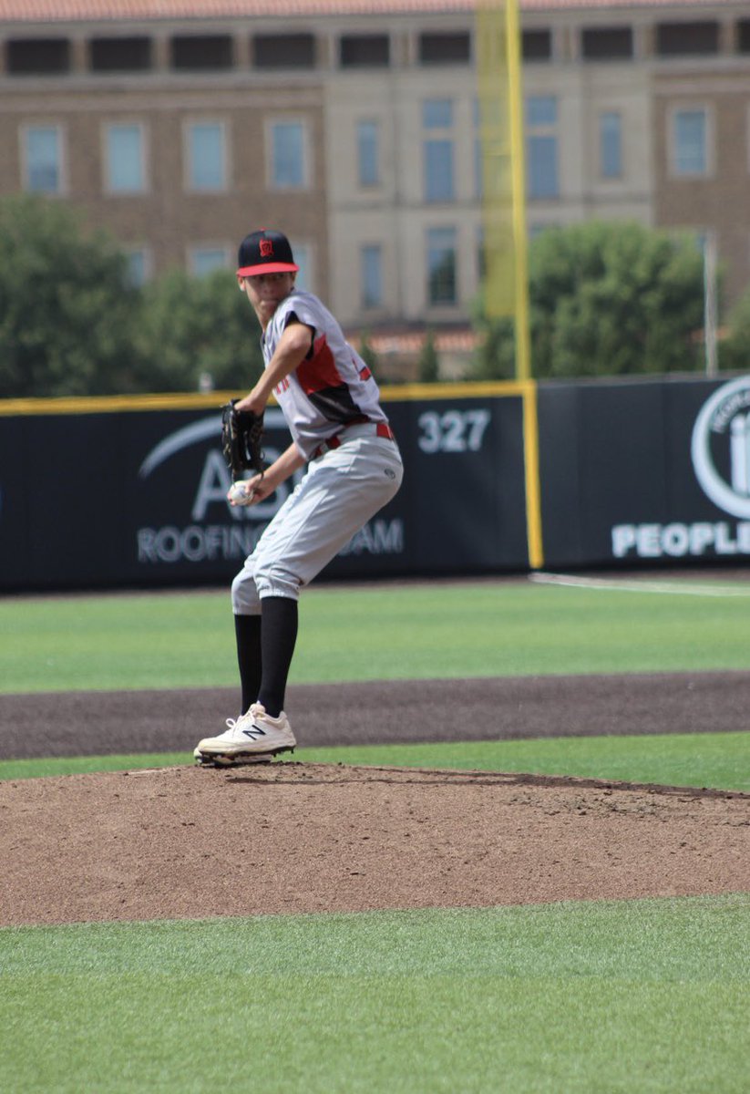 isaacsilva024's tweet photo. I’m am blessed and excited to announce that I will be continuing my academic and baseball career at Eastern Arizona⚾️ @eacmonsters https://t.co/G3EMvth9Wm