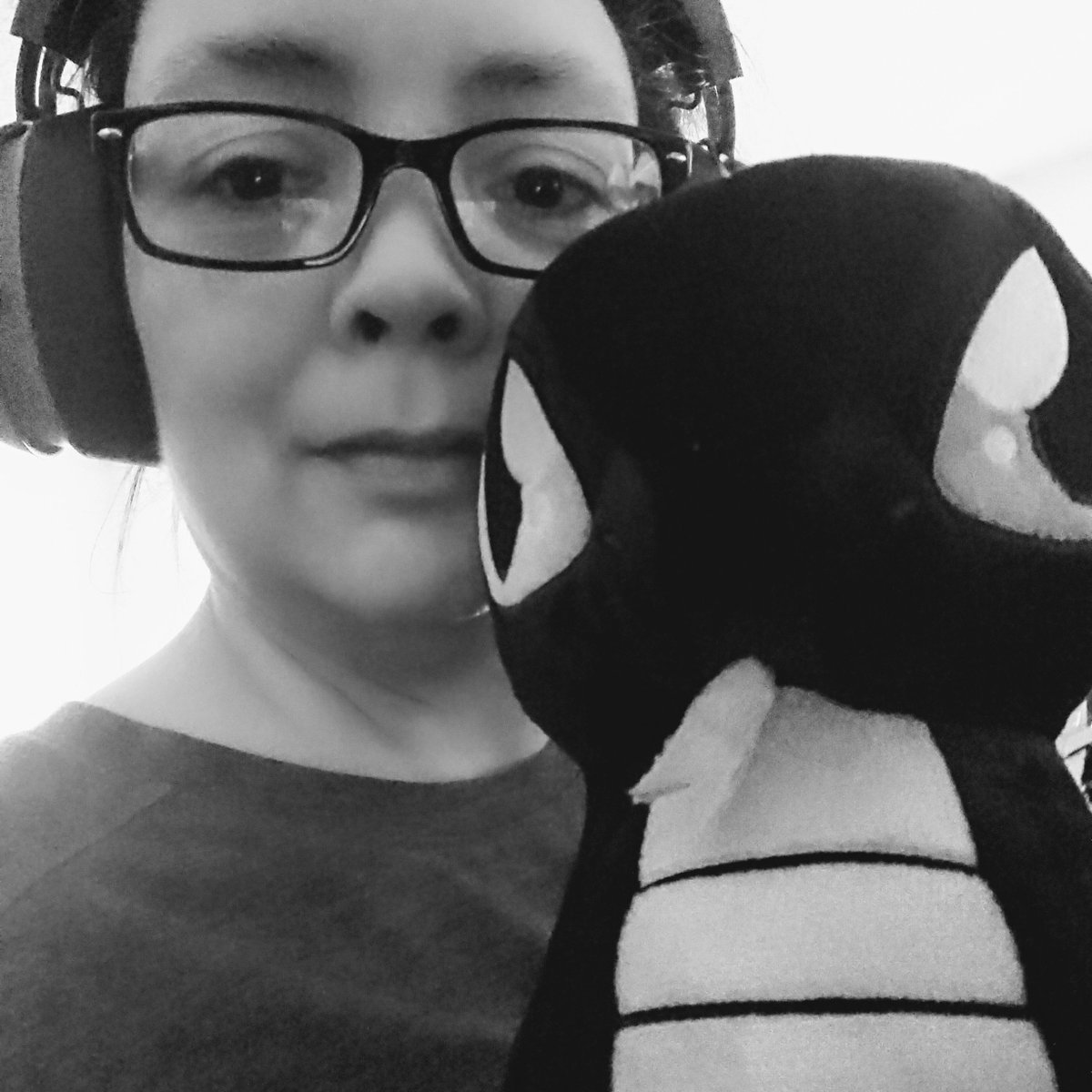 bdyamate's tweet photo. Got my new best plushie friend, #SnekiSnek! Aren't we adorable together? Thank you, #Razer! #10trees protected! https://t.co/f84EMyJM6i