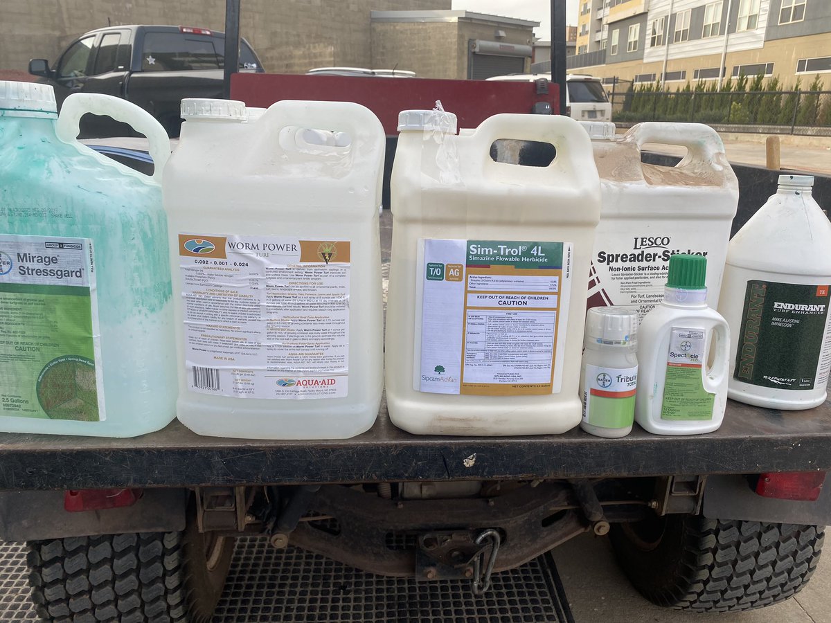 zachvanvoorhees's tweet photo. Made the pre-em app yesterday which means operation #norye is in full force. Thanks to all that have given their insight and knowledge w this. Now to trust the process @RegalChemical @TravisStein23 @DEWDturfguy @DBAPGrounds https://t.co/FOAtLiyArN