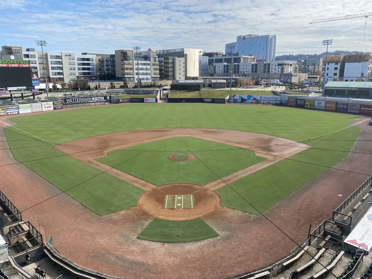 zachvanvoorhees's tweet photo. Made the pre-em app yesterday which means operation #norye is in full force. Thanks to all that have given their insight and knowledge w this. Now to trust the process @RegalChemical @TravisStein23 @DEWDturfguy @DBAPGrounds https://t.co/FOAtLiyArN