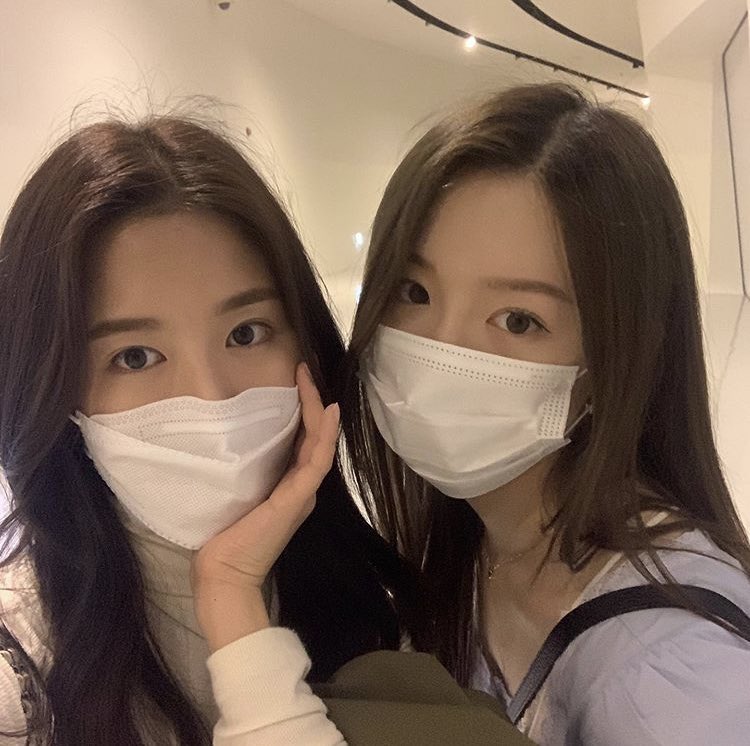 pop_archive's tweet photo. miso and seol https://t.co/pjSgW3kM8W