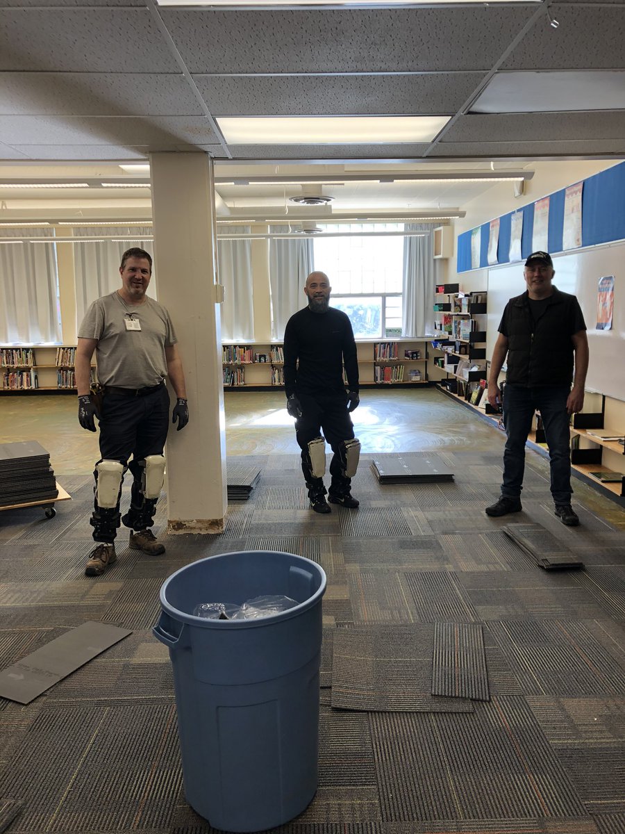 Brock_vsb's tweet photo. @Brock_vsb Appreciating our amazing support staff, supervision aides, OAA, building engineer and trades! Thank you for your hard work and all you do for us! @VSB39 #IOUE963 #CUPE15 #VSBTrades https://t.co/QIpGv3Hciq