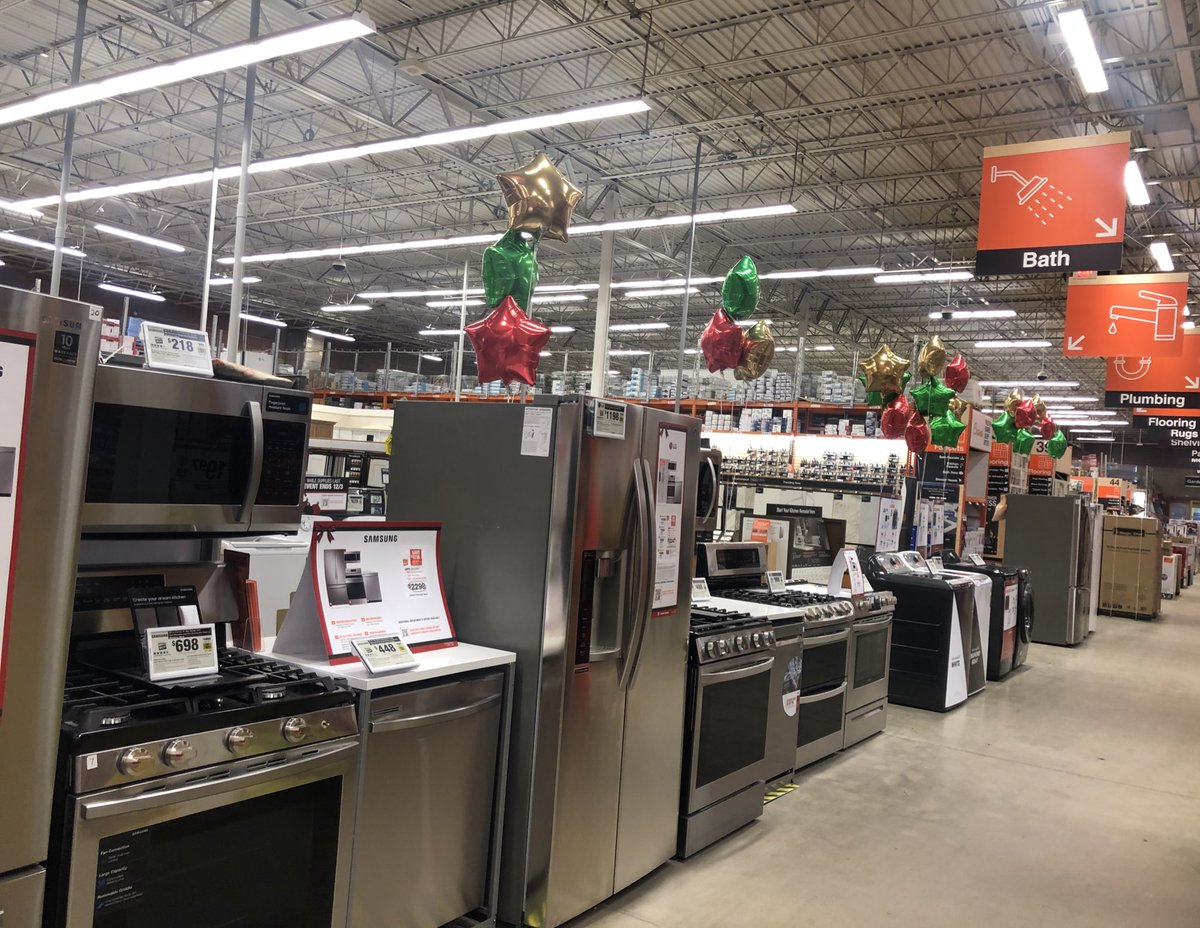 jenscibs's tweet photo. 2762 dialed in for Black Friday Savings! Proud of our MET/store partnership to execute this ad! #OneStoreOneTeam #Teamworkmakesthedreamwork #SavingsStartNow #staytuned @plymouthhd2762 @brandi_vorhoff @Erica_Hall18 @JulieGiattino @RoWilliams1 https://t.co/TZ3o3BwNaM