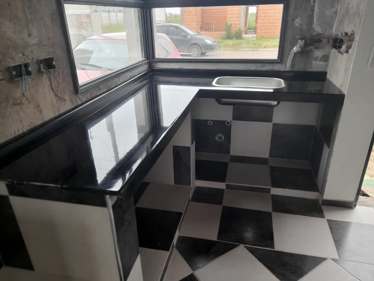 MaderPlac's tweet photo. Vamos a ir mostrando de a poco lo que hacemos. En esta oportunidad una mesada de #resina #Epoxy https://t.co/kPu4tKBFrd