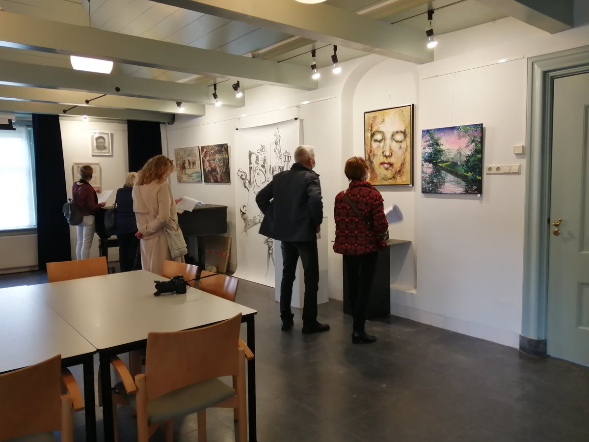 DOOR DE EXTRA CORONAMAATREGELEN IS DE LEDENEXPOSITIE VAN WESTLANDS KUNSTENAARSCOLLECTIEF WIT IN DE HOFBOERDERIJ IN WATERINGEN TIJDELIJK NIET TE BEZOEKEN.               
IN DE WEEKENDEN 21/22 - 28/29 NOV. EN 5/6 - 12/13 - 19/20 DEC. BENT U WEER WELKOM TUSSEN 13.30 EN 16.30 UUR.