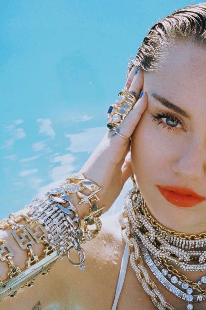 MileysVisuals tweet picture