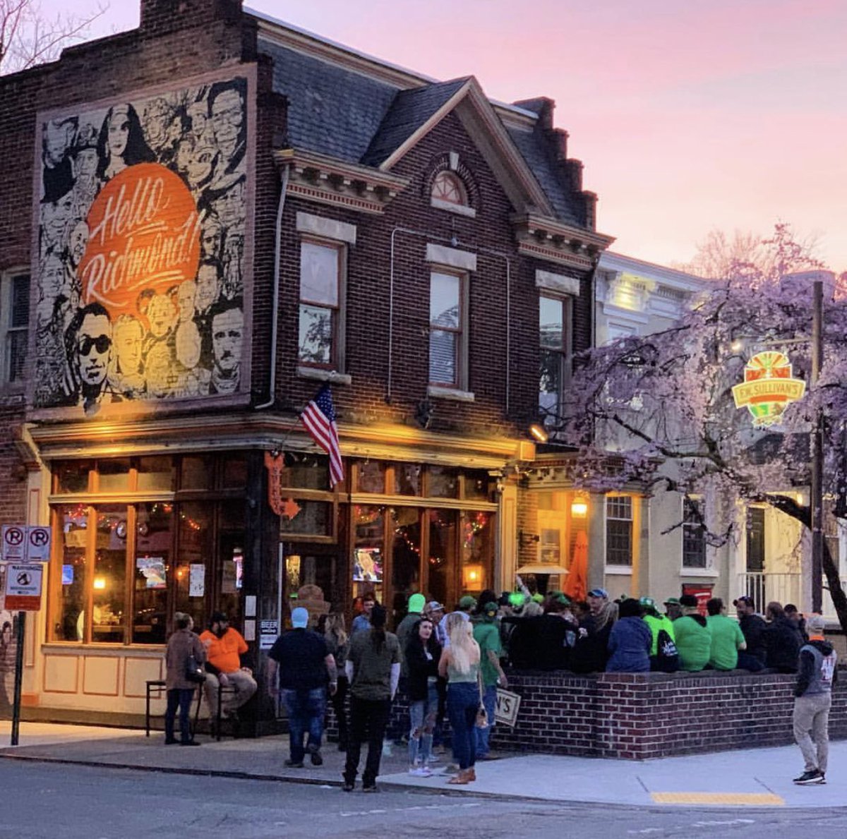 F.W. Sullivan's “Sully’s”🥃🍺🍔🍳 tweet media