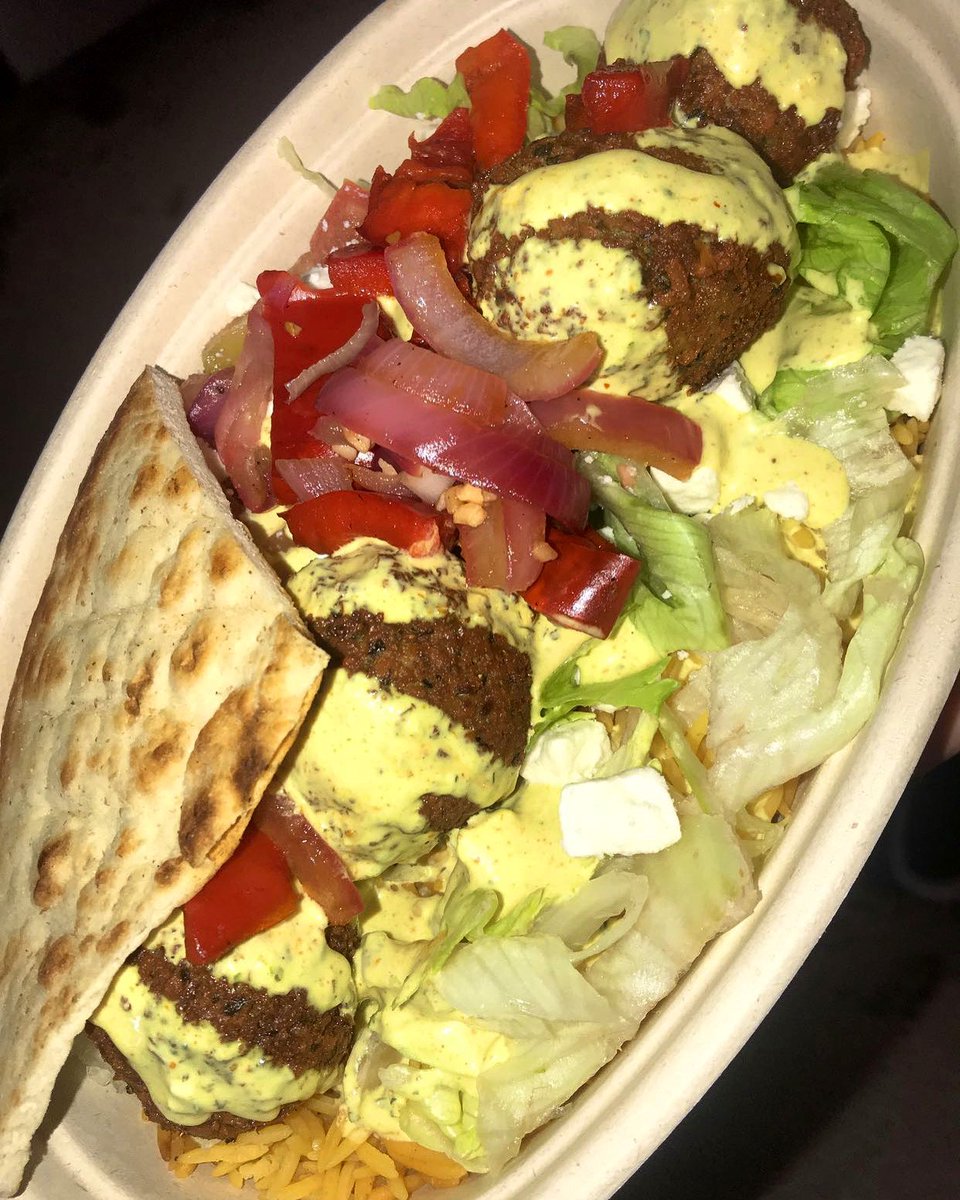 TabbouleeCraze's tweet photo. Happy Friday!! 🤤🤤 https://t.co/2QIpohM7Ct