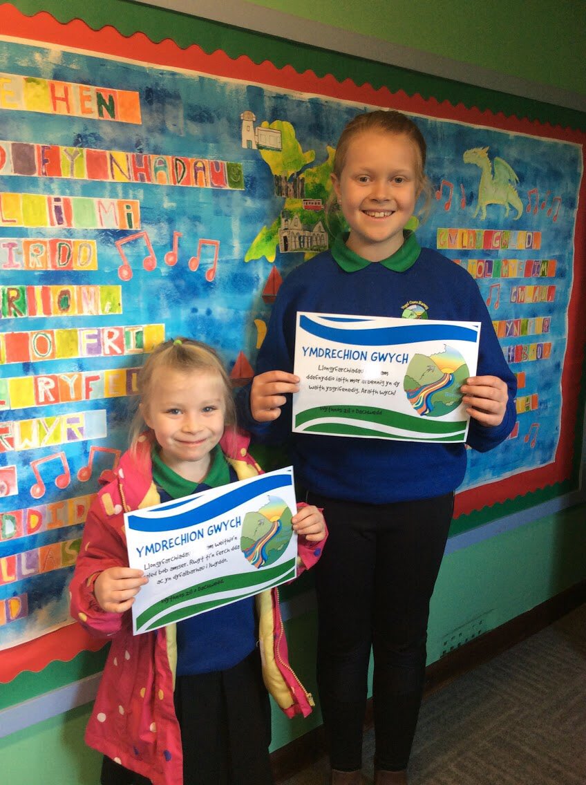 YBanwy's tweet image. Llongyfarchiadau! #ymdrechalwydda #plesio #meddylfrydtwf #uchelgeisiol #gorauglas