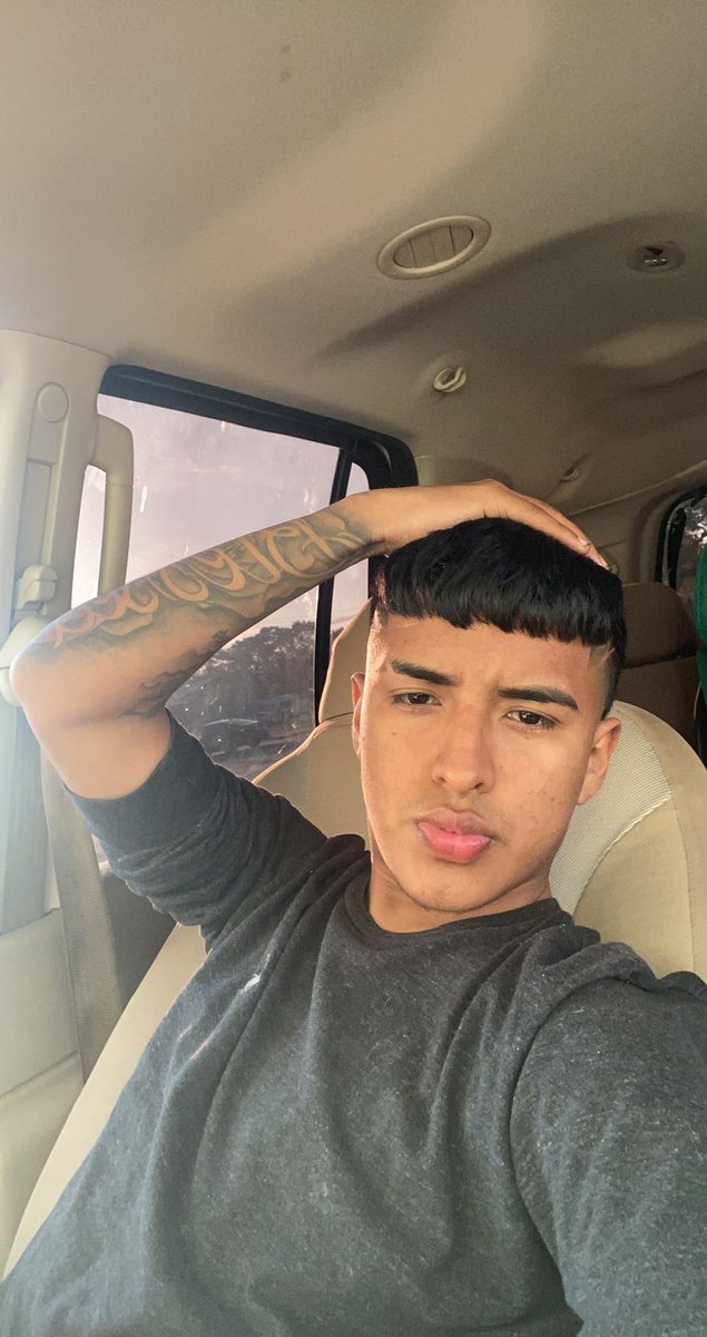 unknownxruiz_'s tweet photo. hey lol https://t.co/rm5DAFgH9w