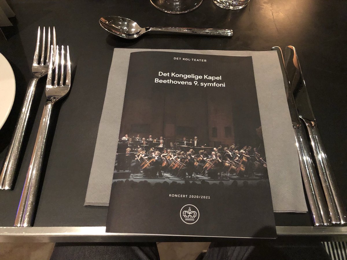 GPacyk's tweet image. Delicious #concert at #Operaen #DetKongeligeTeater tonight: #AaronCopland as hors d'oeuvre and #Beethoven’s 9th as delectable main course performed according to the #Danish Health Authority's guidelines: #choir singing from audience with #PhysicalDistancing #SaturdayEvening