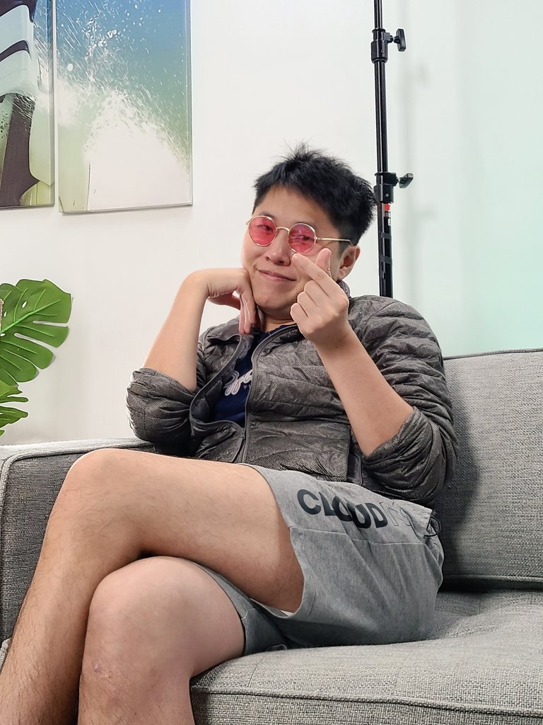 OfflineTV's tweet image. asked him to pose and these were the ones he thought of