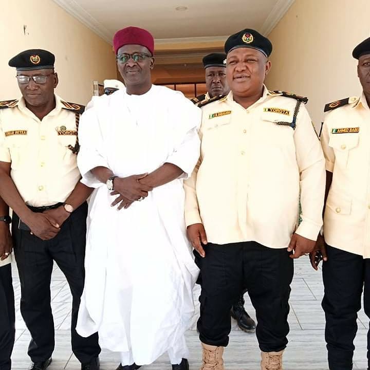 YobeRoad's tweet photo. YOROTA on Familiarization tour to Ministry of Humanitarian.

The management of  Yobe state Road Traffic Agency, in continuation of their familiarization tour of government ministries and agency visit the office of the Commissioner of Humanitarian,Dr Garba Iliya,today in Damaturu. https://t.co/ARO5FsHgtY