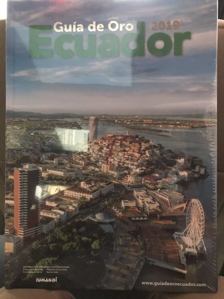 HMACampbell's tweet photo. Una tarde excelente explorando el centro histórico de Quito. Gracias @nomadom y @MetroTouring por su hospitalidad y conocimiento y gracias a @EPMQuitoTurismo por mi manual de instrucciones! https://t.co/NJJ1kfhw1Y