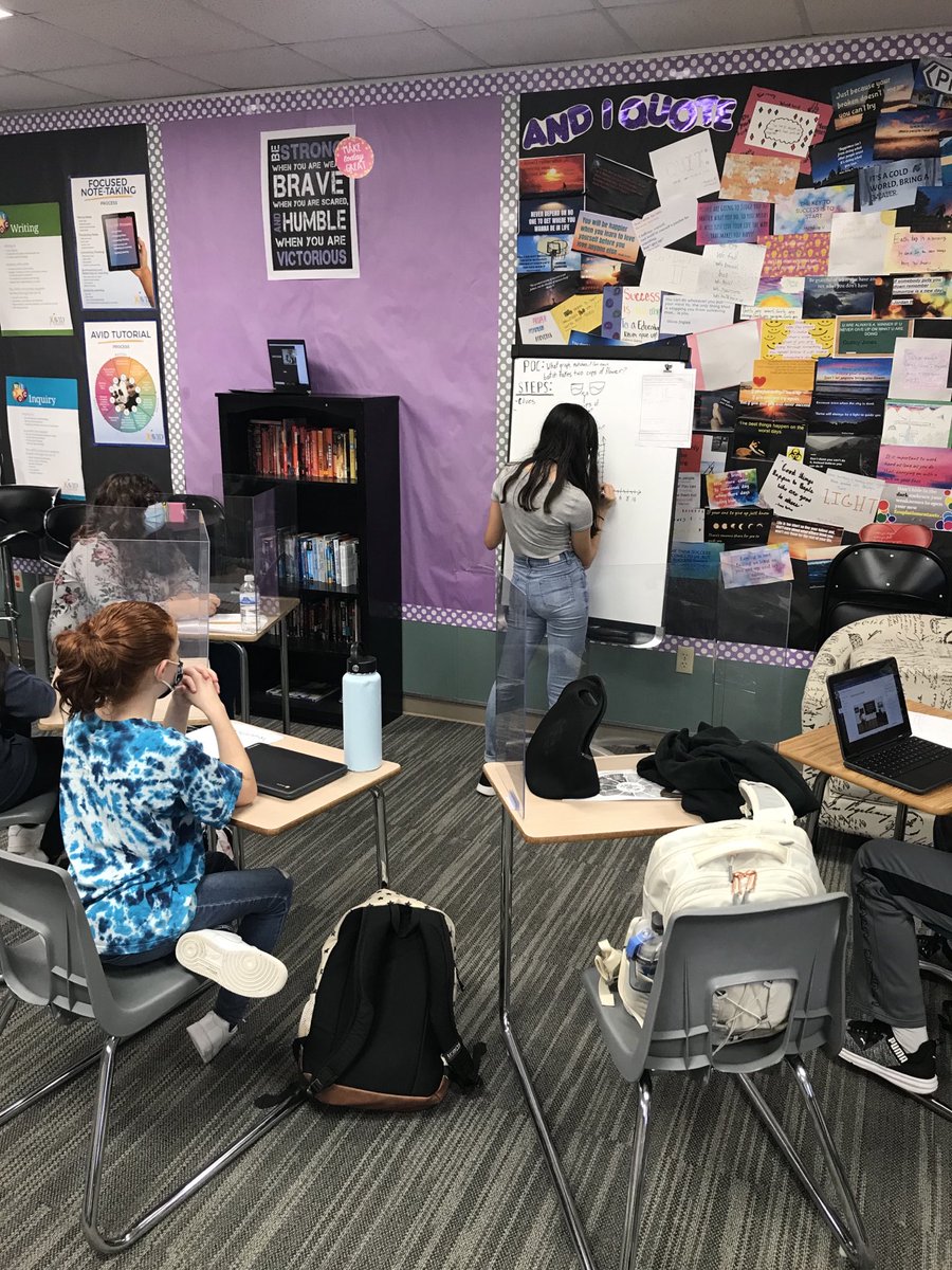CainMustangs's tweet photo. Our teachers are continuously finding new ways to safely help students see their learning from different angles! AVID students tutoring each other and having educational discussions! #learningbyteaching #mustangsmatter https://t.co/r44aYOBnno
