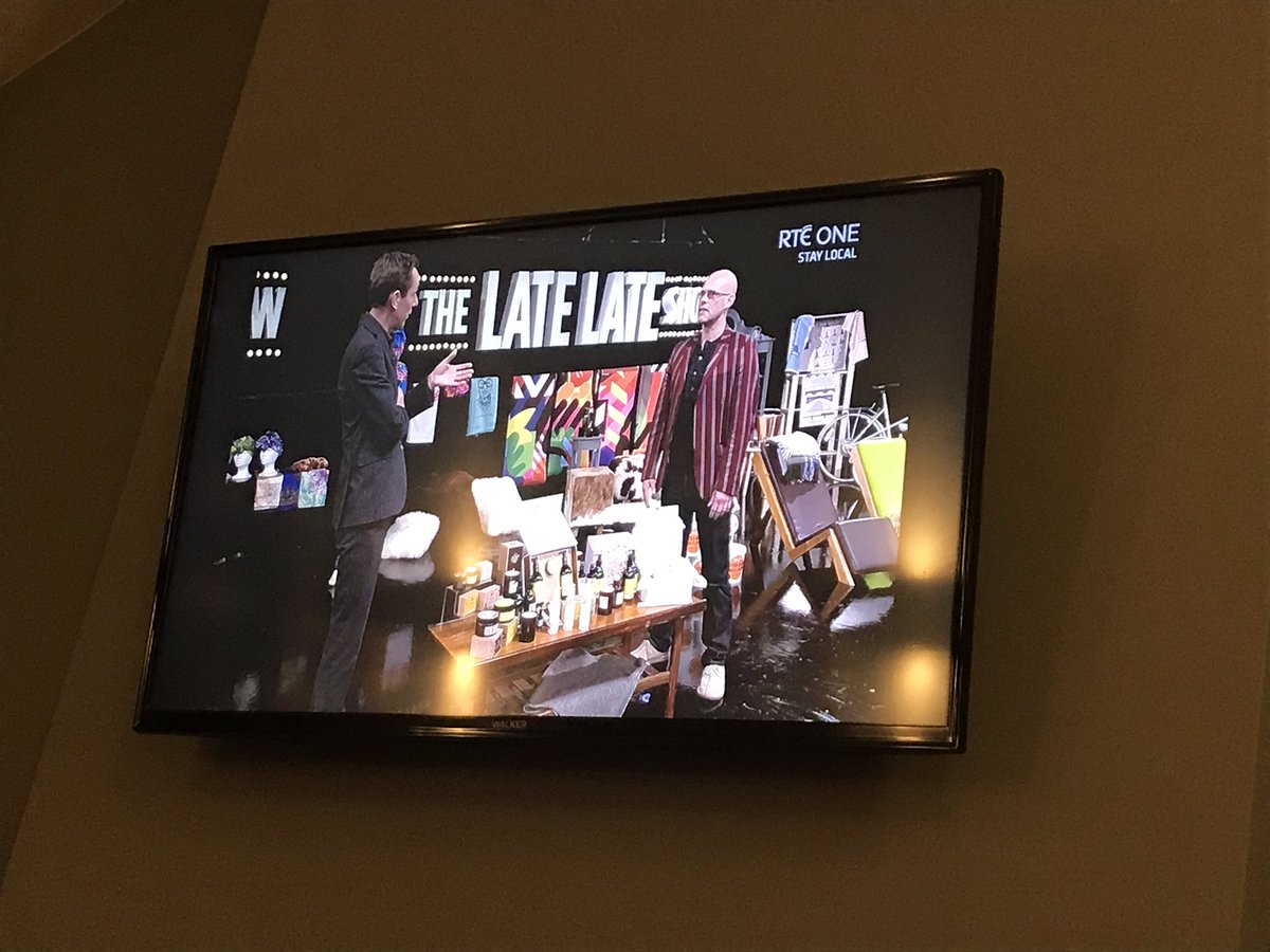 MeathLEO's tweet photo. @thehandmadesoap now on #LateLate Great business based in #Slane #HandSanitizer #giftboxes grew staff numbers during #COVIDー19 #MadeinMeath #ShopLocal #BuyIrish https://t.co/89FcNX3qg0