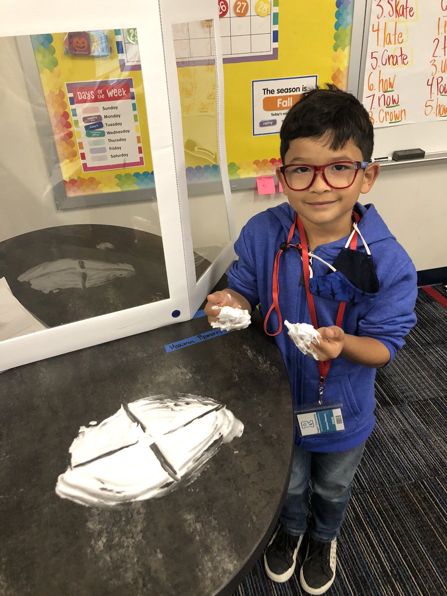 MissKaresh's tweet image. Practicing fractions with shaving cream today! Math was not my favorite in school, so it is SO rewarding to see kids having fun with their learning in different ways! @RogersFrisco #ourFISDstory #ChallengeAccepted #CreatingLearningExperiences