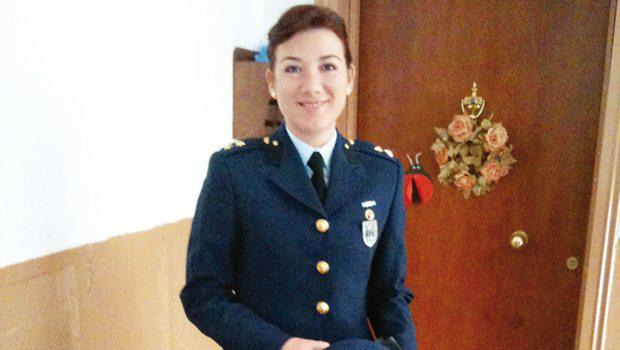 say_cem's tweet photo. Bugün 29 yaşındaki Üsteğmen Nazlıgül Daştanoğlu'nun FETÖ ajanlarınca sıfır delille "ahlaksızlık" iftirasıyla Türk Hava Kuvvetleri'nden atıldıktan sonra canına kıymasının sekizinci yıldönümü. https://t.co/X76jDqv6m4