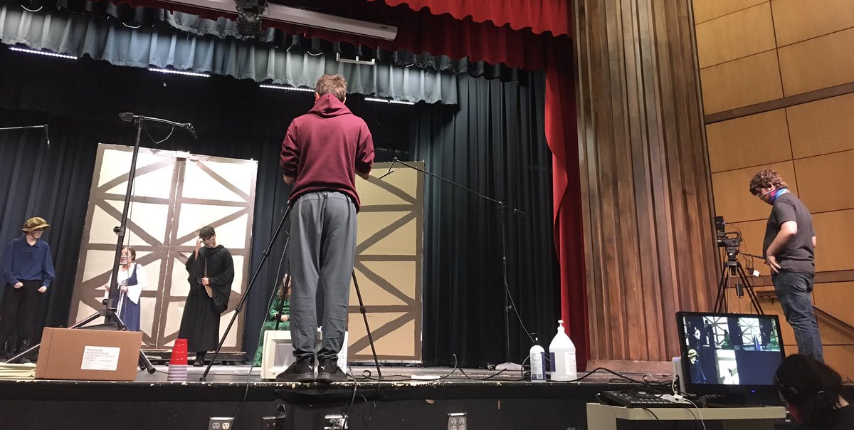 GBHS_Theater's tweet photo. IT’S SHOW TIME!!!! GBHS proudly presents, “Simpler Time” by Don Zolidis. We’re going virtual this year, stay tuned for details! 🎭
#ShowTime #TakeTheStage #GBHSTheater #SimplerTime https://t.co/D54HijWaM4