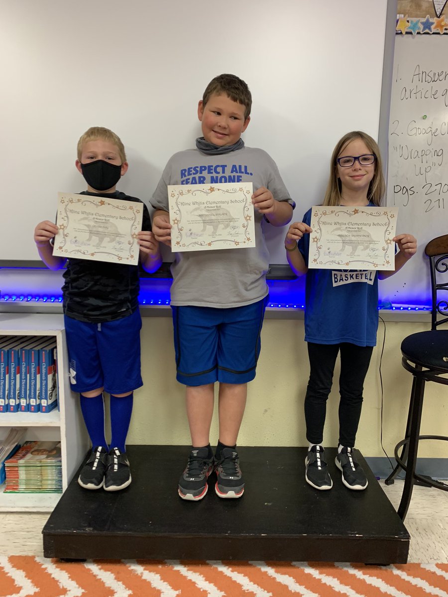 kgraham3rd's tweet photo. We loved celebrating these students and all their hard work! Look at those smiles ❤️ #MaximizeTodayKWE https://t.co/pQxfpYUeSW