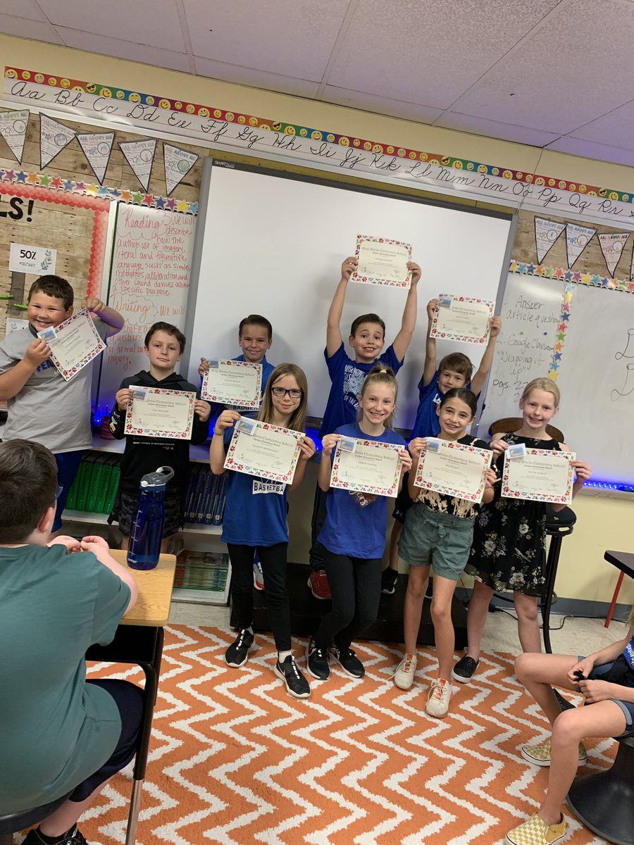 kgraham3rd's tweet photo. We loved celebrating these students and all their hard work! Look at those smiles ❤️ #MaximizeTodayKWE https://t.co/pQxfpYUeSW