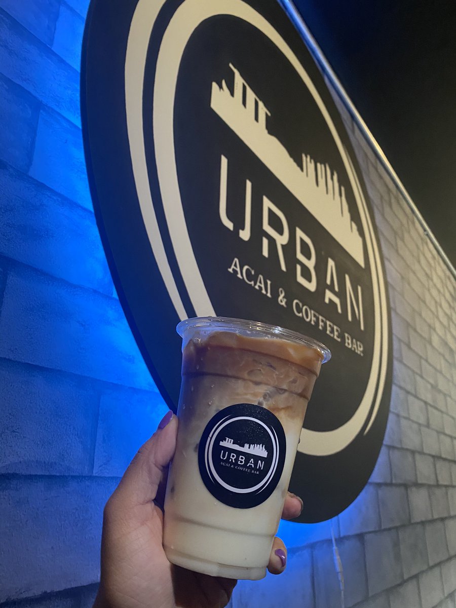 _faviolab_'s tweet photo. Abrimos un açai &amp; coffee bar en Cayey. Es un sitio pequeño, pero nos esforzamos mucho para hacer de él un lugar bonito y especial. Vendemos açai, cafés calientes y fríos, pastries, smoothies, jugos naturales y limonadas. 

 ¿Nos ayudan con un rt? 🥺 https://t.co/ZKE88owqVk