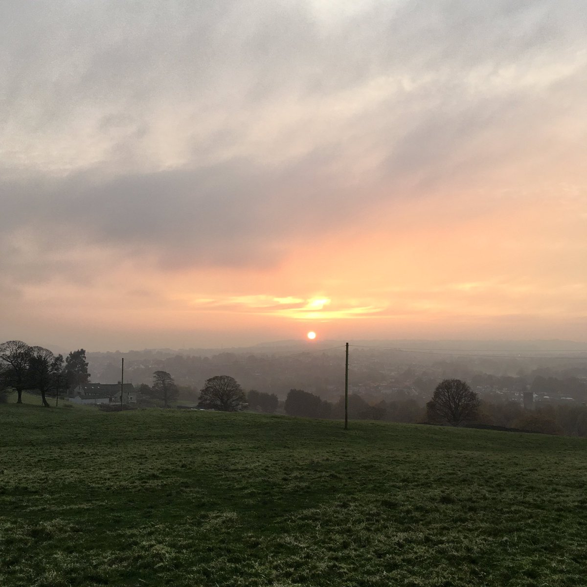 PSWilkinson's tweet photo. #yorkshire #brighouse. He who binds to himself a joy Does the winged life destroy; But he who kisses the joy as it flies Lives in eternity's sun rise. #williamblake #williamblakequote #williamblakepoetry #consciousness https://t.co/HyT5GdmnTu