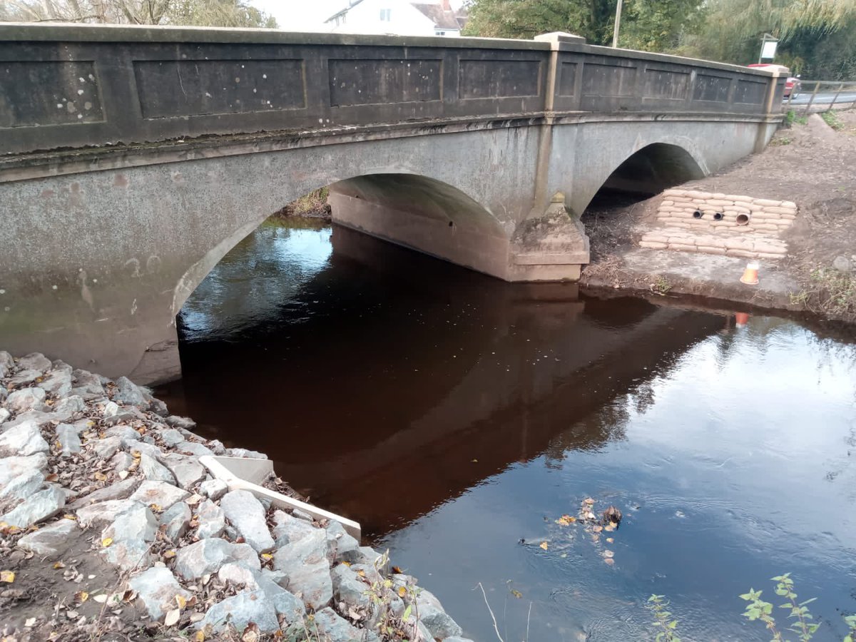 Telfordhighways's tweet photo. Ercall mill Bridge has reopened! @balfourbeatty @TelfordWrekin  have completed some major maintenance including the wing walls, a new vehicle restraint system, new road surfacing, stone pitching to banks to minimise erosion and  new drainage to alleviate future flooding! 🌉 https://t.co/FBMnTwz31Q