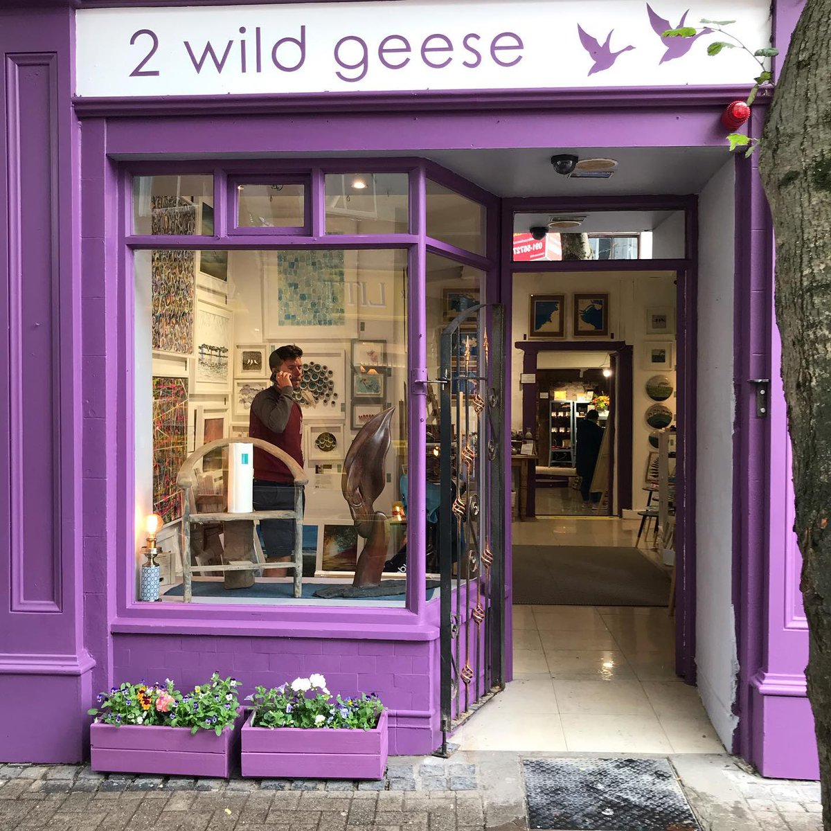 rte's tweet photo. Based in #Galway, 2 Wild Geese have created a route to market for local designers and crafts people. 

Find art, ceramics, jewellery, woodwork, sculptures &amp; more at:
https://t.co/PjtbAabtLt

📺 #LateLate @RTELateLateShow | @RTEOne @RTEplayer 

#BuyIrish ☘️ #GiftInspo https://t.co/3LiN4NQrVj