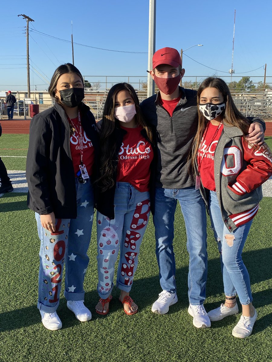 OhsStuco's tweet photo. Pep Rally Shenanigans this morning. ❤️, OHS StuCo #RivalryWeek #OHSvsPHS #BronchoNation #ProudtobeaBroncho @BigRedBronchos @BronchoNews https://t.co/vESFfmqVO7