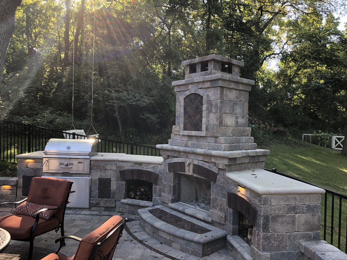 Looking forward to Spring 2021? We are too, set up your outdoor design consultation today for your Spring Project. Email our team today to bring your dream to life!

📧 sales@ringerslandscaping.com

Get A Quote!
📲bit.ly/31QEmVF