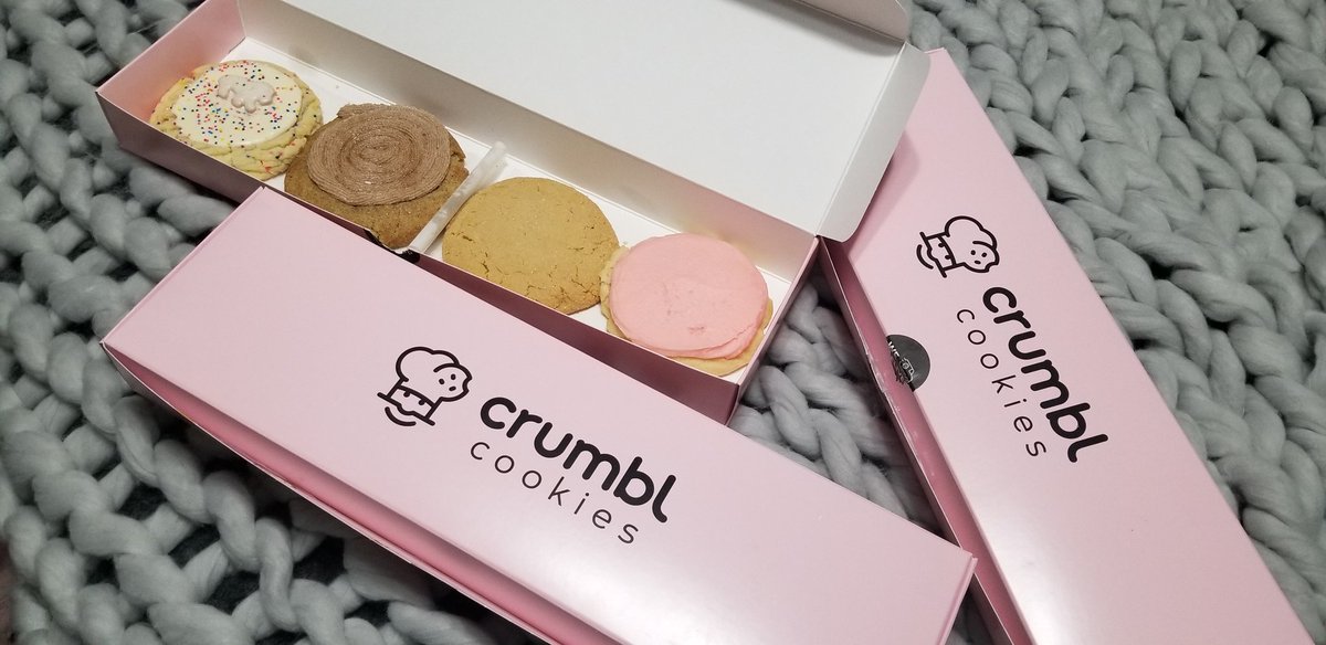 Lesha619's tweet photo. I think I'm addicted 😅 @CrumblCookies #crumblcookies #peanutbutter #churro #circusanimal #chilledsugar #cookies https://t.co/BhrW6Ec7dg
