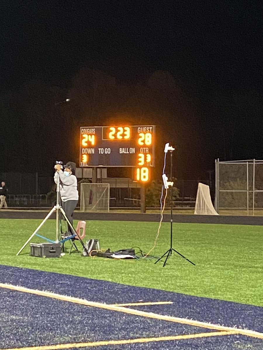 bjones1105's tweet photo. Touchdown FALCONS!!! Falcons lead 28-24 with 2:13 left in the 3rd quarter. Keep pushing Team!!! @principal_proud @BrookSquadFB @cobb_sports @CCSD_AD https://t.co/EwkDy6raSU