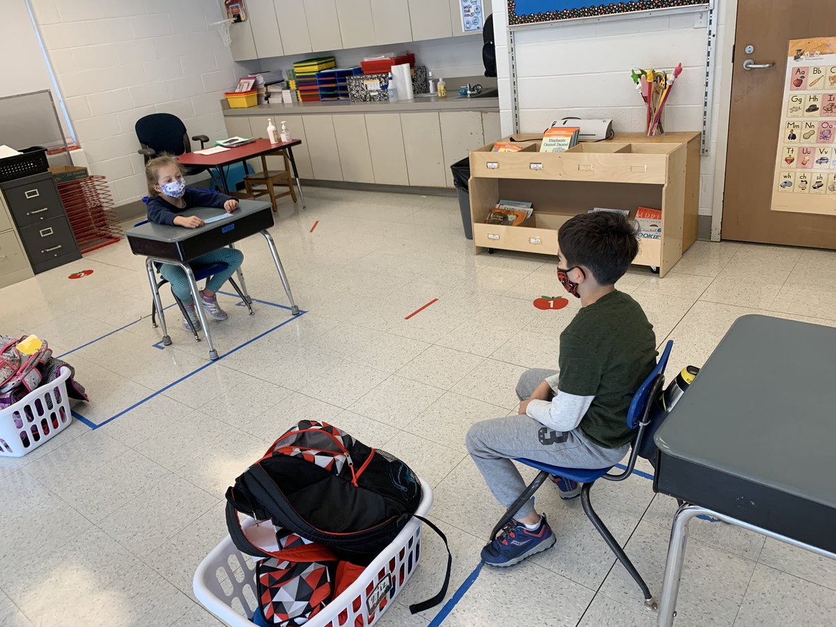 This week in K we had virtual parent/teacher conferences and did some successful #TurnandTalk ! #LooksDifferent @APSElemLiteracy