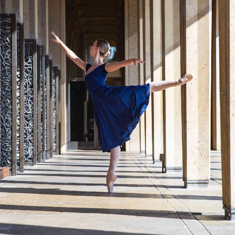 SDMA's tweet photo. #VirtualSDMA + is on pointe!🩰
Featuring dynamic @san_diego_ballet dance performances inspired by the art & architecture of the Museum’s May S. Marcy Sculpture Garden & @Panama66sdma, with original jazz compositions by @castellanosjazz
Shared virtually every Tues at 6:00 p.m.!