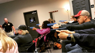 ShrpShootersUSA's tweet photo. Who’sready for @John169blue 𝑰𝒏𝒕𝒓𝒐𝒅𝒖𝒄𝒕𝒊𝒐𝒏 𝒕𝒐 𝑯𝒂𝒏𝒅𝒈𝒖𝒏 𝑺𝒂𝒇𝒆𝒕𝒚 class?   November 14th &amp; 15th.

Register https://t.co/NnWhw7Yhiw

#StaySharp #firearmlovers  #teachthemyoung #safetyfirst #familyfriendly #CaptainJohnNew https://t.co/4aER7ae48V