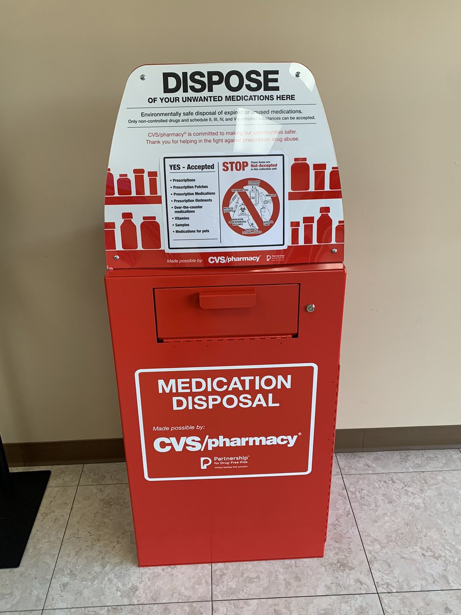 FlowoodPolice's tweet image. The FLWD PD now has a medication drop box located in our lobby.  You can come in at any time to drop of your old prescription medications. If you have any questions, you can come by the PD Mon-Fri 8-5 and speak with Evidence Custodian Tanya Thompson or call at 601-932-5400.