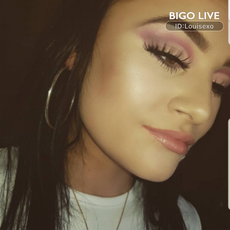 69blitz69's tweet photo. Come and see Lou♛ᴸᴬ's LIVE in #BIGOLIVE:     https://t.co/SOTaxZpd3l
https://t.co/KxWZK4Z2yQ https://t.co/XYJpfpPVYc