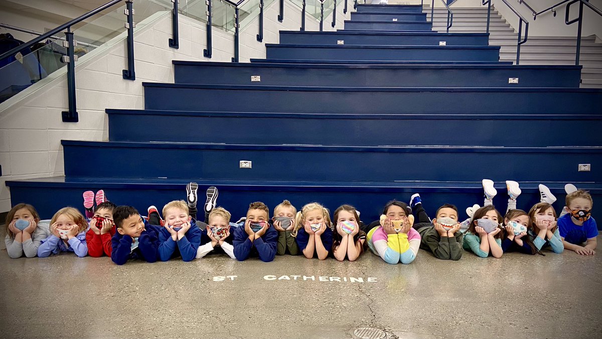 LauraCDillon's tweet photo. We love @StCatGPCSD !! #spiritday @MrsDillonsClass https://t.co/xs06xiNTCD