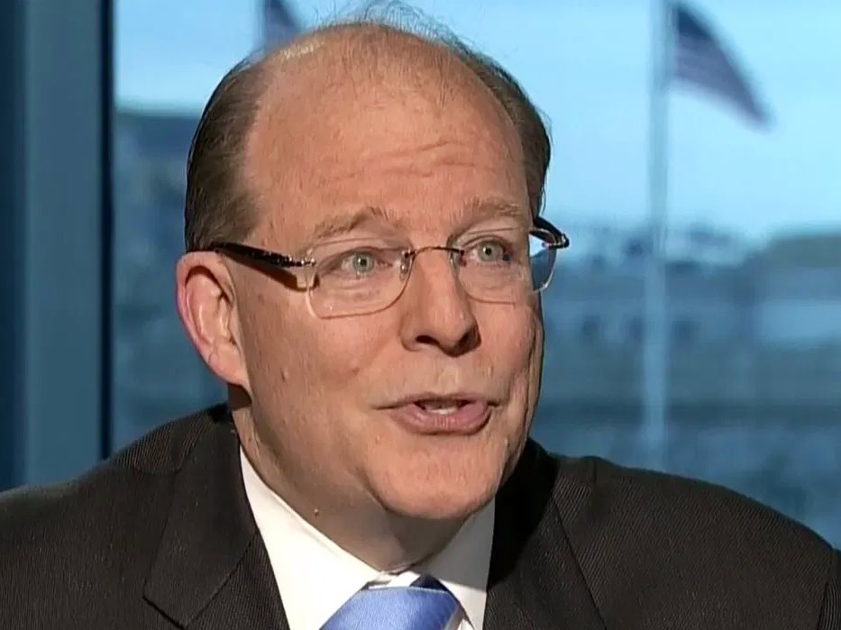 18. Thankful for these voices who consistently put  #PrinciplesFirst ... (More to come) -> #GenColinPowell  @GovRidge  @MargaretHoover  @Peter_Wehner